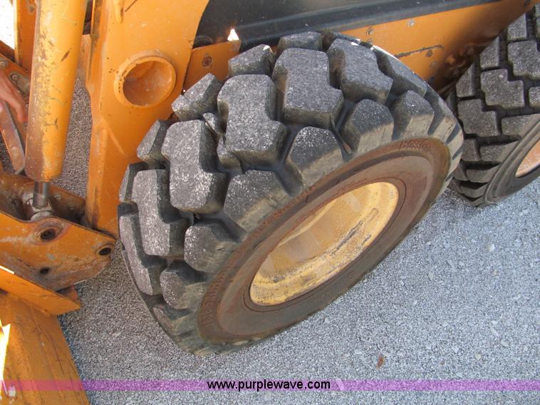 image for item E2122 2003 Case 60XT skid steer