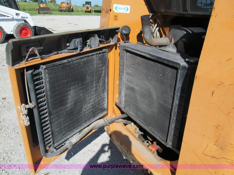 image for item E2122 2003 Case 60XT skid steer