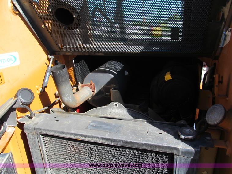 image for item E2122 2003 Case 60XT skid steer