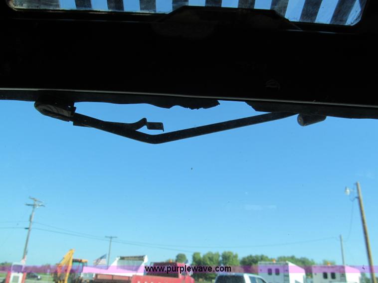 image for item E2123 2006 John Deere CT322 track skid steer