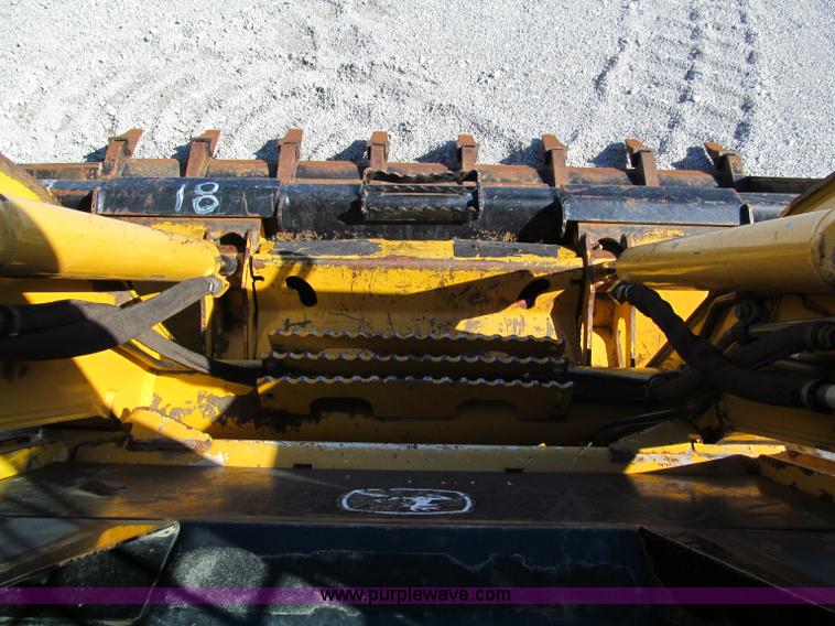 image for item E2123 2006 John Deere CT322 track skid steer