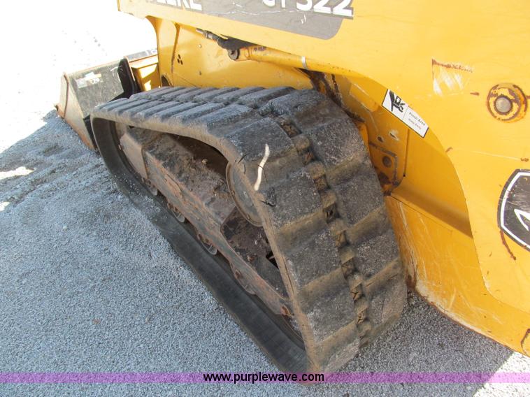 image for item E2123 2006 John Deere CT322 track skid steer