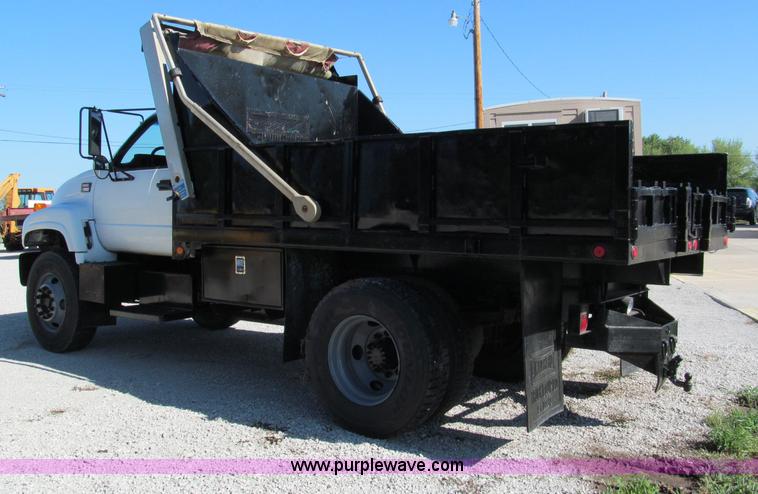 image for item E2124 2001 GMC C7500 dump truck