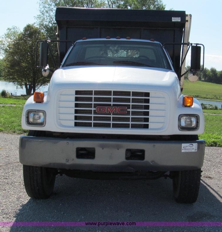 image for item E2124 2001 GMC C7500 dump truck