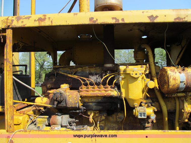 image for item E3503 1963 Caterpillar 12E motor grader