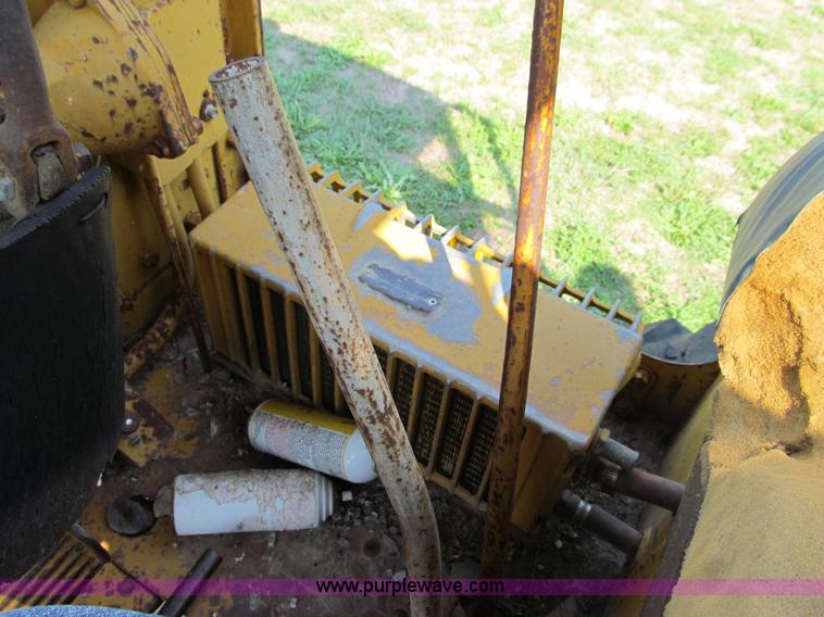 image for item E3503 1963 Caterpillar 12E motor grader