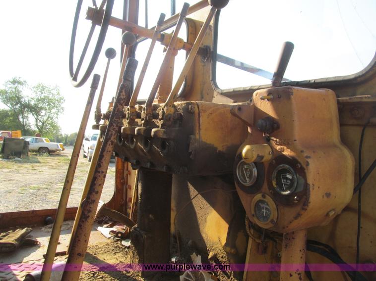 image for item F4566 Caterpillar 112 motor grader