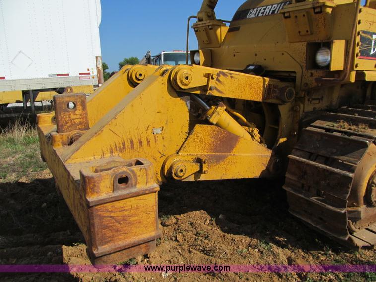 image for item F4568 1988 Caterpillar D7G dozer