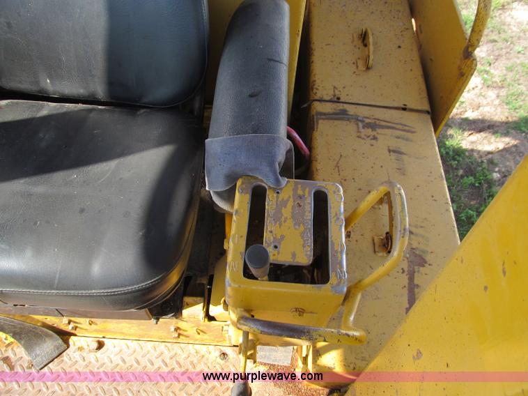 image for item F4568 1988 Caterpillar D7G dozer