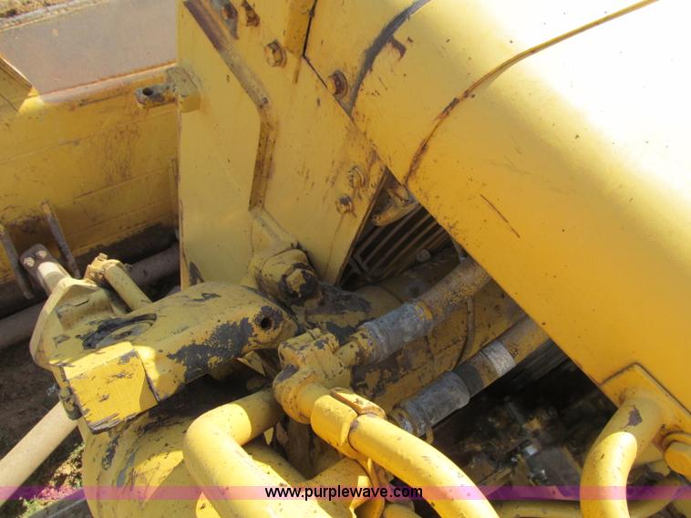 image for item F4568 1988 Caterpillar D7G dozer