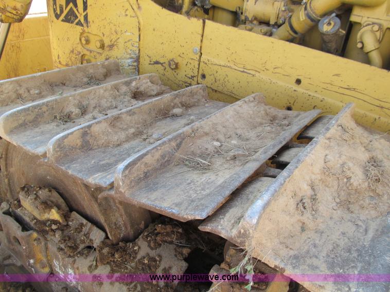 image for item F4568 1988 Caterpillar D7G dozer