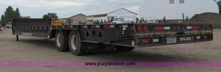 image for item F5508 2006 Trail King TK70HT-482 trailer