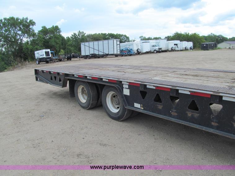 image for item F5508 2006 Trail King TK70HT-482 trailer