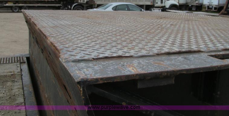 image for item F5508 2006 Trail King TK70HT-482 trailer