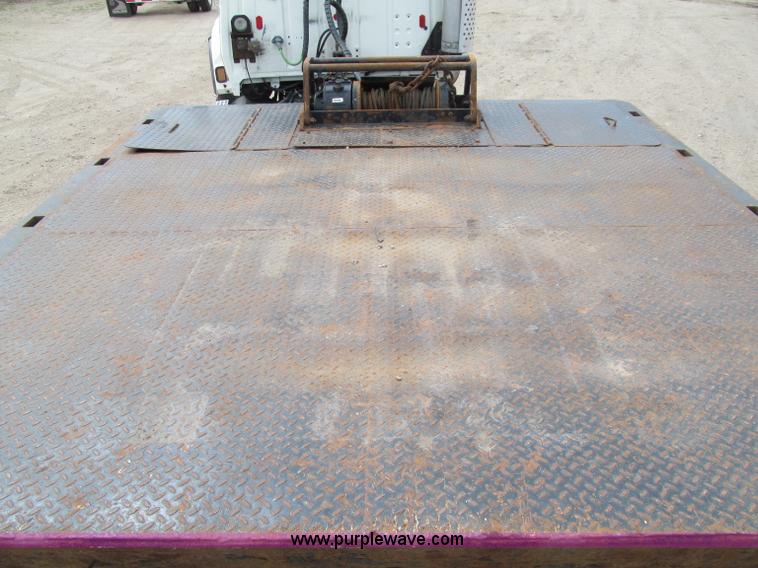 image for item F5508 2006 Trail King TK70HT-482 trailer