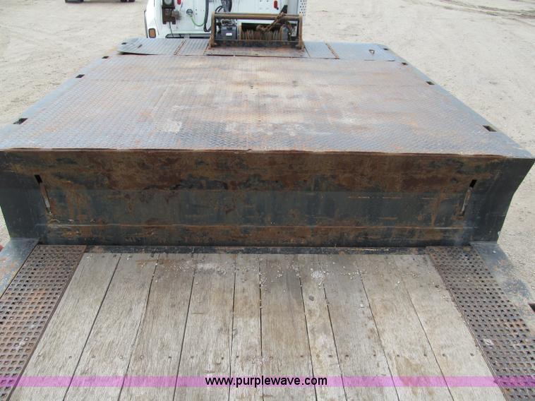 image for item F5508 2006 Trail King TK70HT-482 trailer