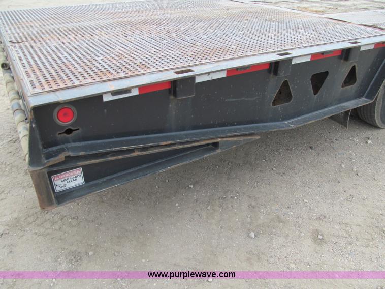 image for item F5508 2006 Trail King TK70HT-482 trailer