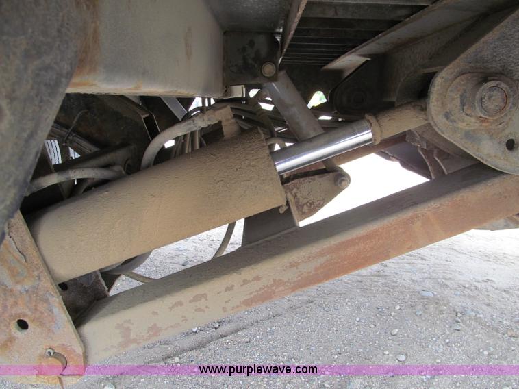 image for item F5508 2006 Trail King TK70HT-482 trailer