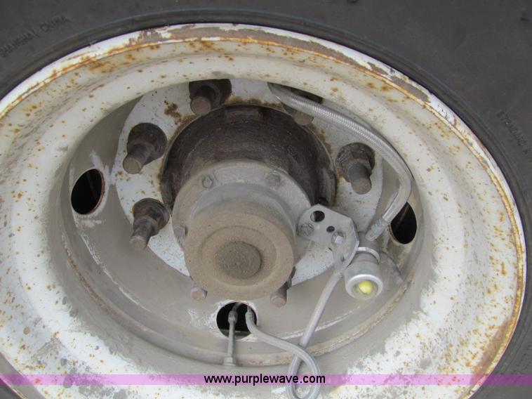 image for item F5508 2006 Trail King TK70HT-482 trailer