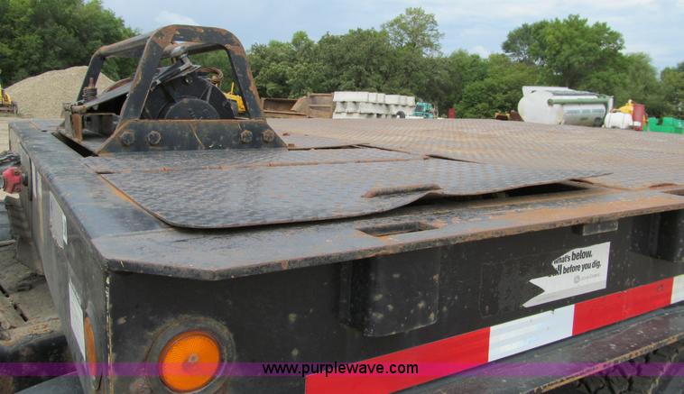 image for item F5508 2006 Trail King TK70HT-482 trailer