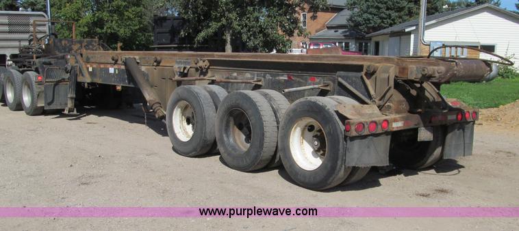 image for item F5511 1985 Galbreath TL roll-off triple axle trailer