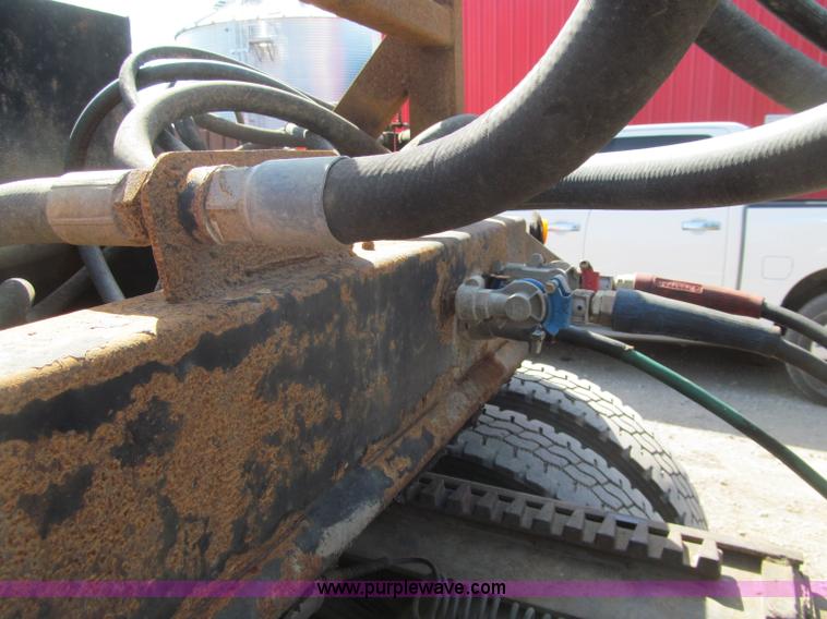 image for item F5511 1985 Galbreath TL roll-off triple axle trailer