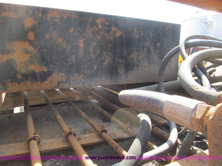 image for item F5511 1985 Galbreath TL roll-off triple axle trailer