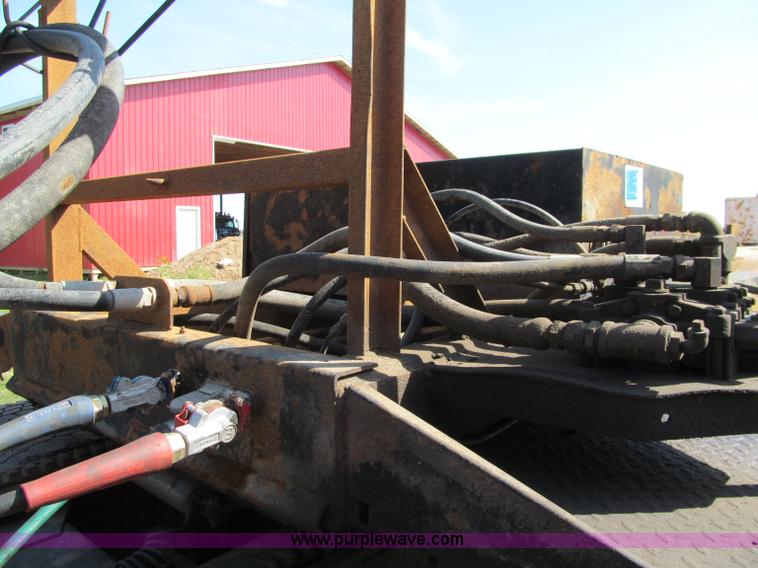 image for item F5511 1985 Galbreath TL roll-off triple axle trailer