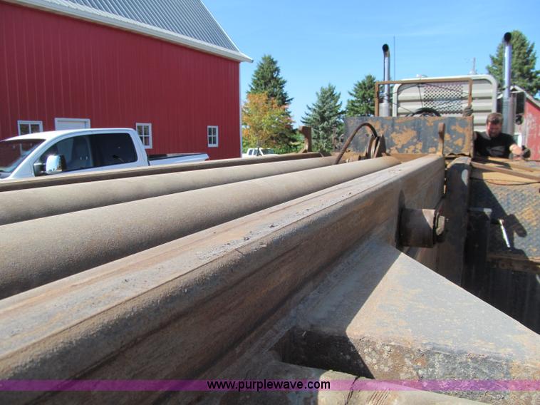 image for item F5511 1985 Galbreath TL roll-off triple axle trailer