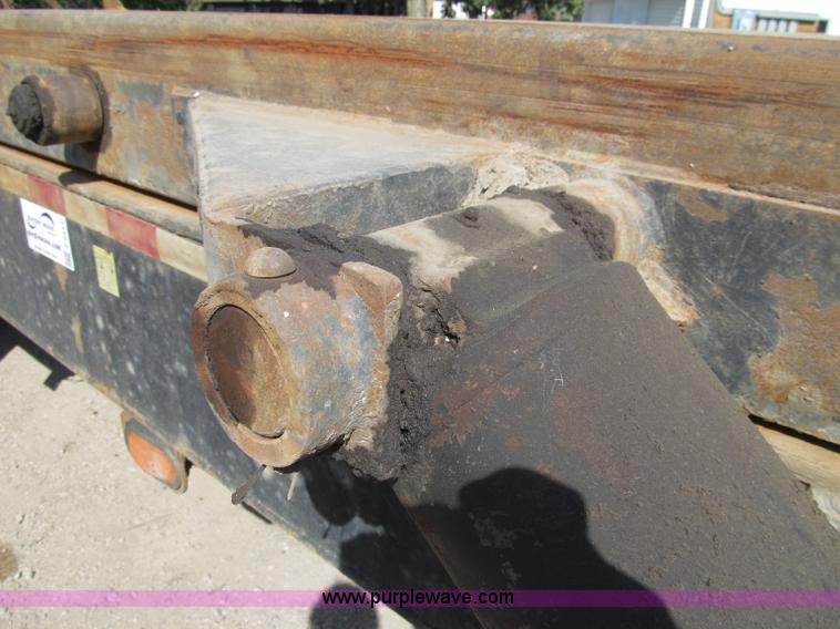 image for item F5511 1985 Galbreath TL roll-off triple axle trailer