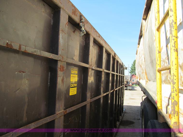 image for item F5512 Nedland Industries roll-off dumpster