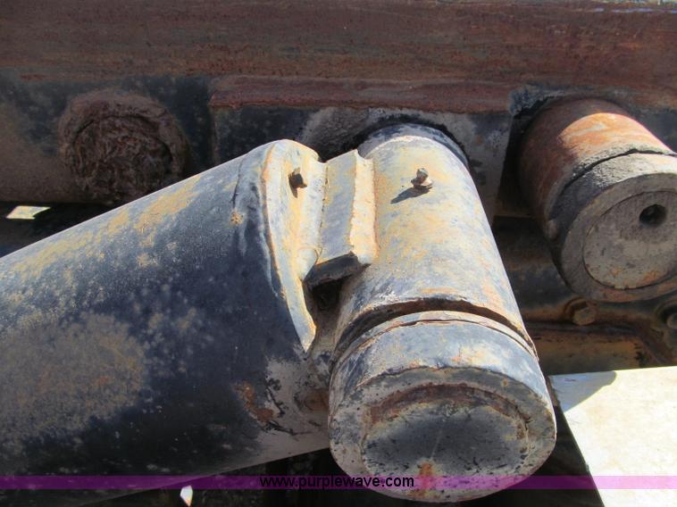 image for item F5513 McClain roll-off bed hoist