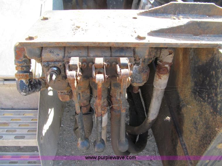 image for item F5513 McClain roll-off bed hoist