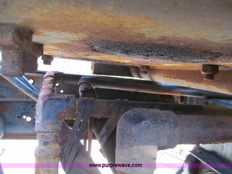 image for item F5513 McClain roll-off bed hoist