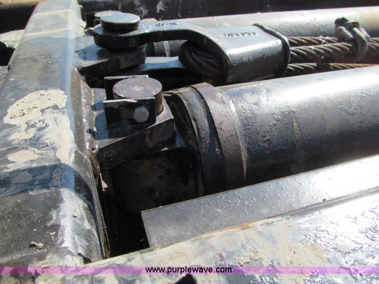 image for item F5513 McClain roll-off bed hoist