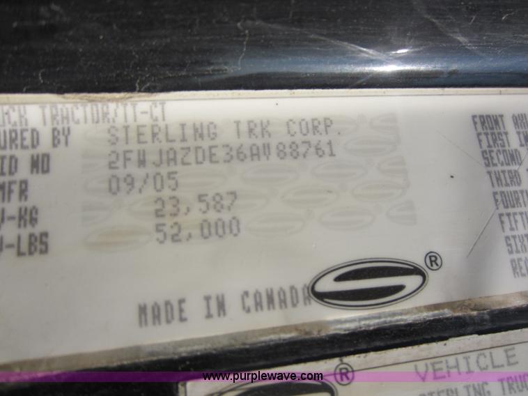 image for item F6506 2006 Sterling L9500 semi truck