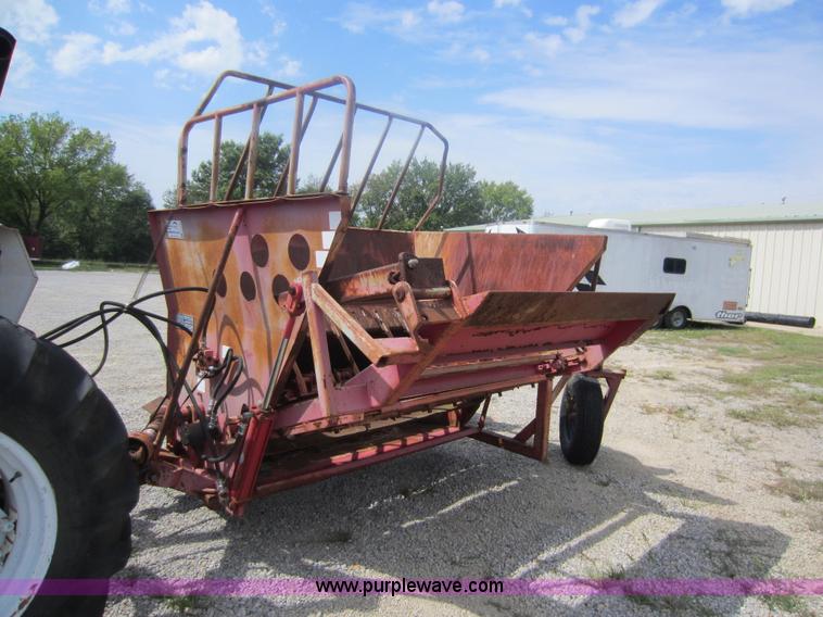 image for item F6509 Finn S500 hay buster