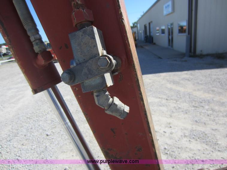 image for item F6516 2003 Ditch Witch MX27 mini excavator