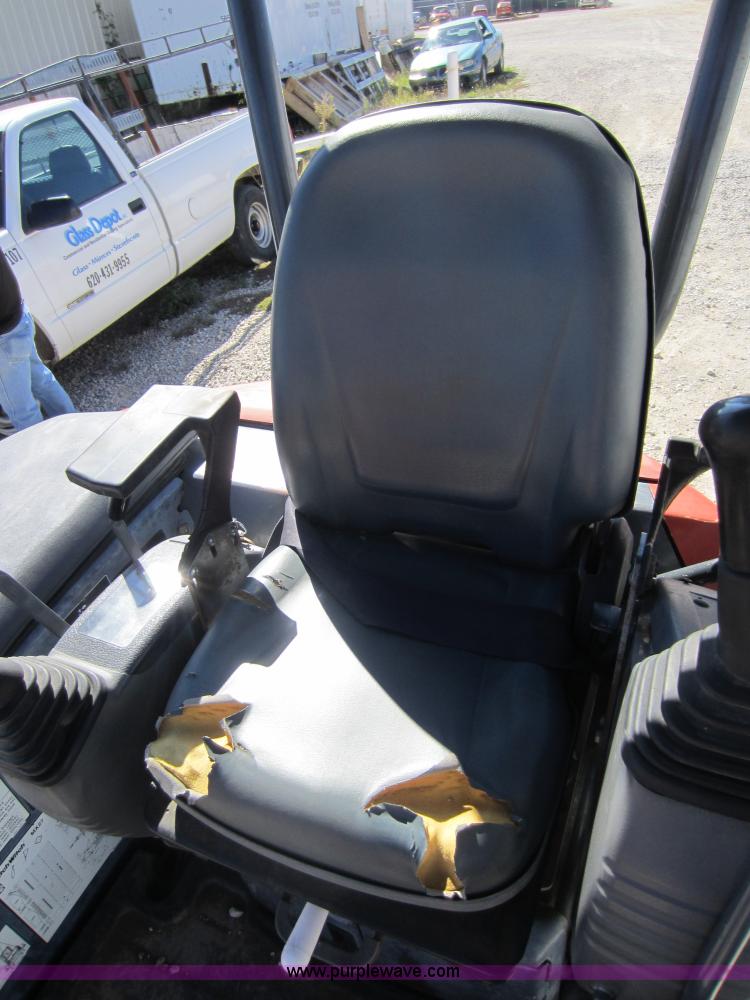 image for item F6516 2003 Ditch Witch MX27 mini excavator