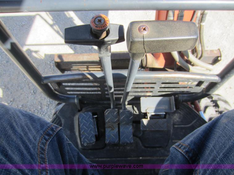 image for item F6516 2003 Ditch Witch MX27 mini excavator