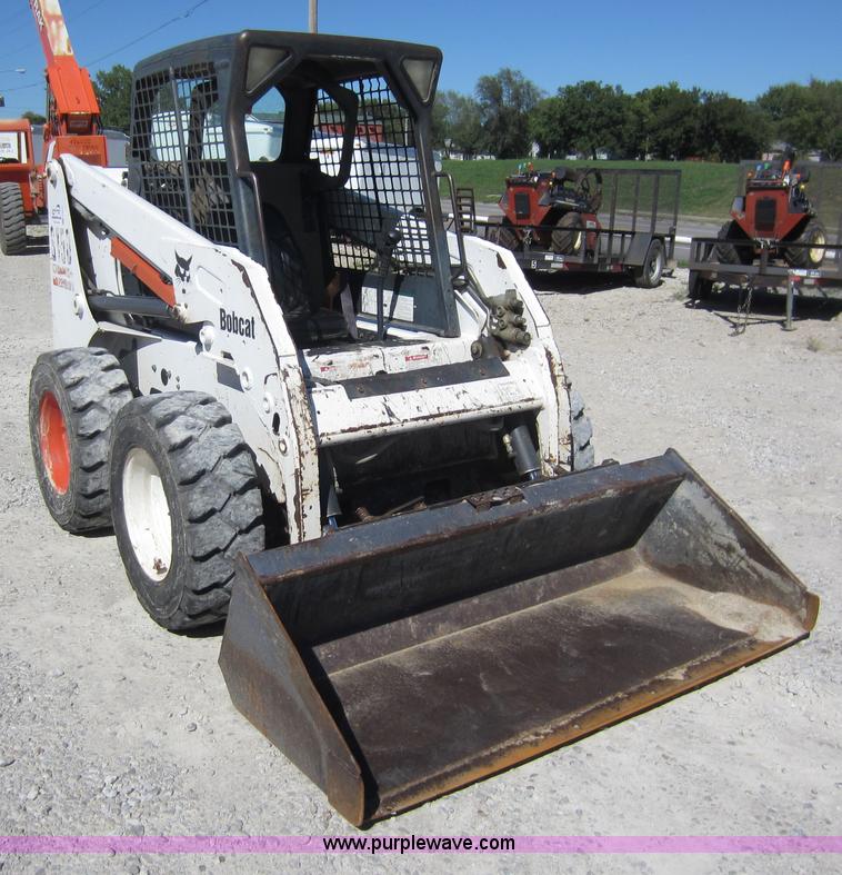 image for item F6517 Bobcat S150 skid steer