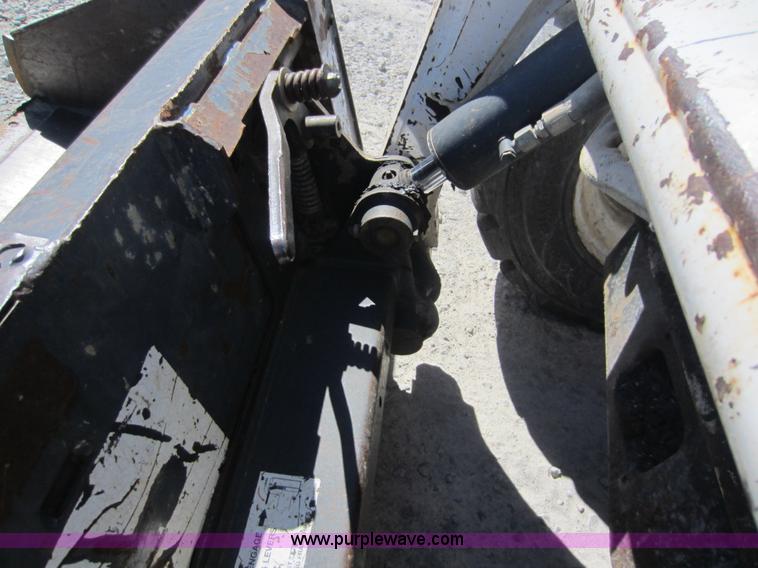 image for item F6517 Bobcat S150 skid steer