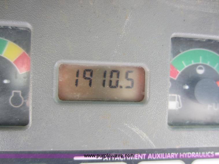 image for item F6517 Bobcat S150 skid steer