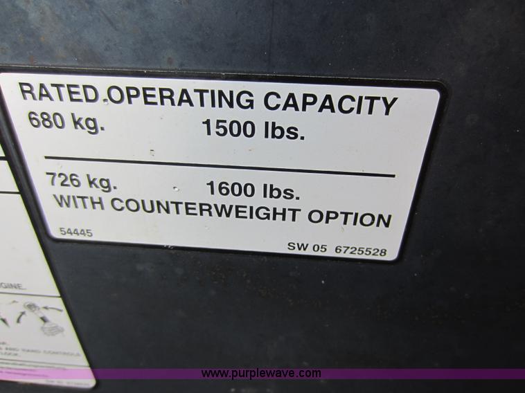 image for item F6517 Bobcat S150 skid steer