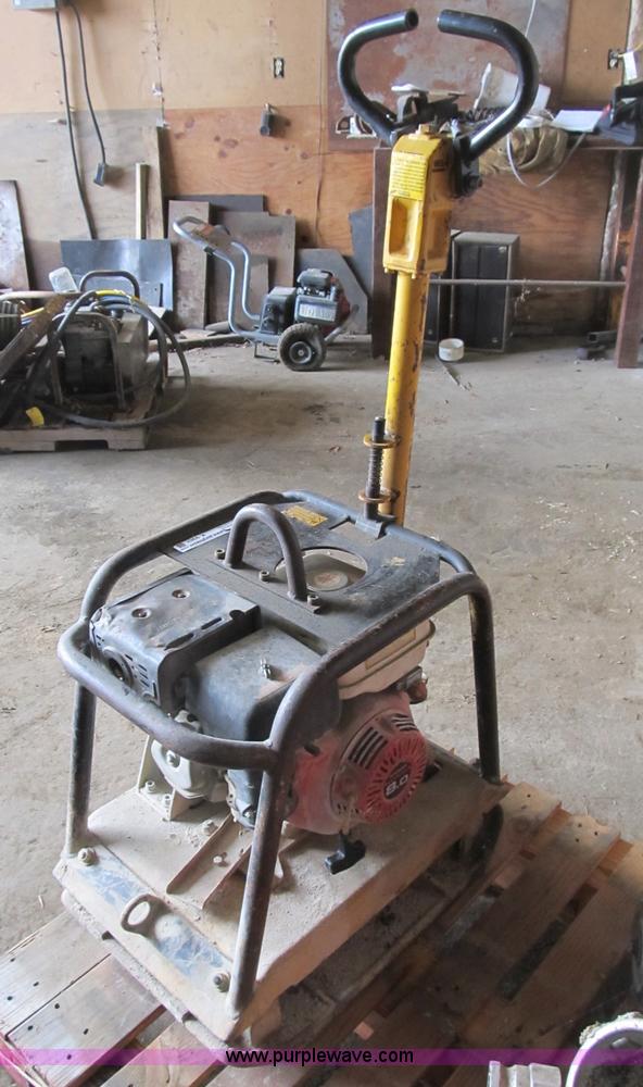 image for item K9367 Wacker vibratory plate compactor