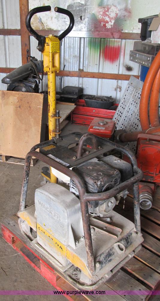 image for item K9367 Wacker vibratory plate compactor