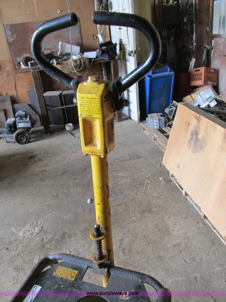 image for item K9367 Wacker vibratory plate compactor