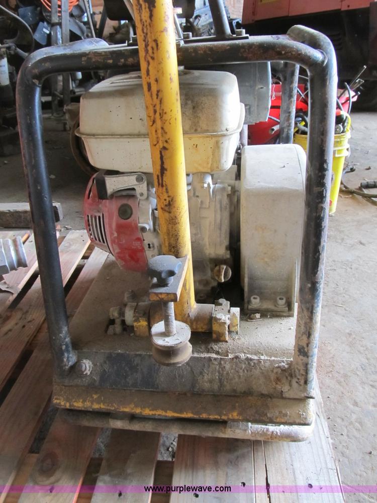 image for item K9367 Wacker vibratory plate compactor