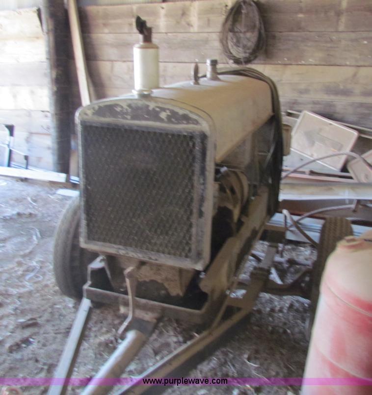 image for item N9145 Shield Arc portable welder