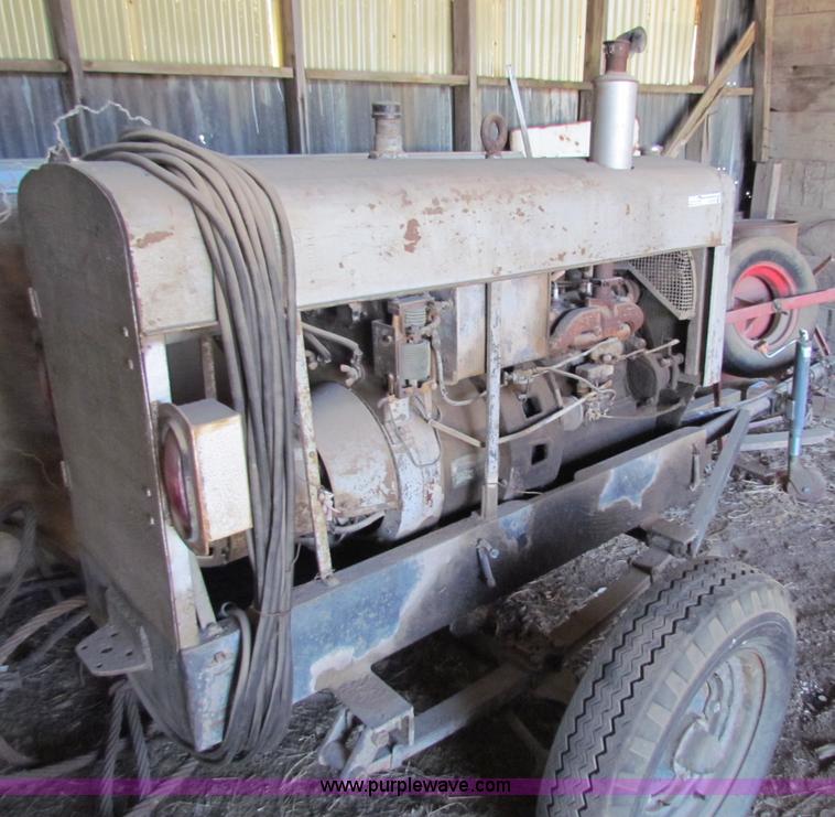 image for item N9145 Shield Arc portable welder